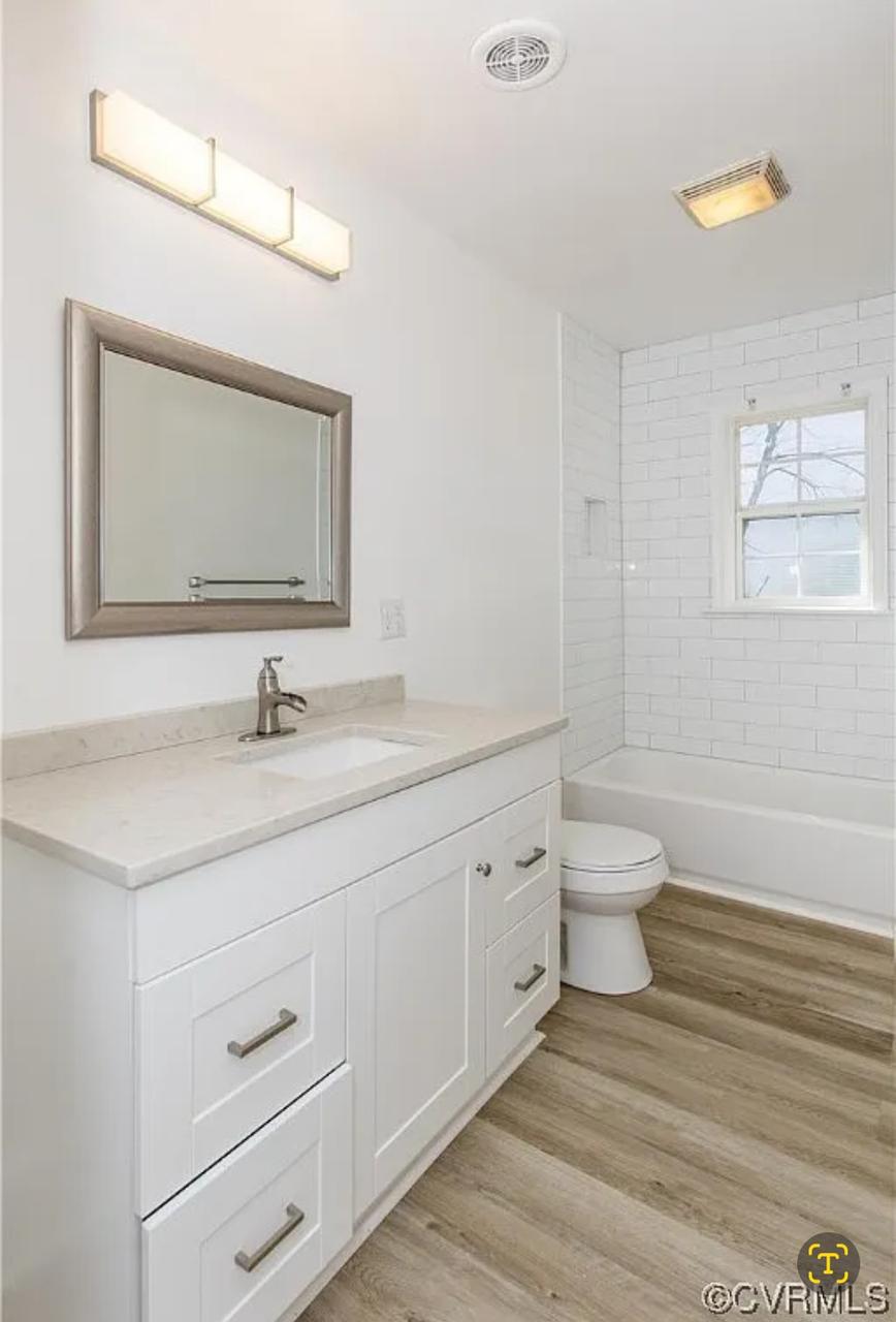 Profile photo 4 of 6