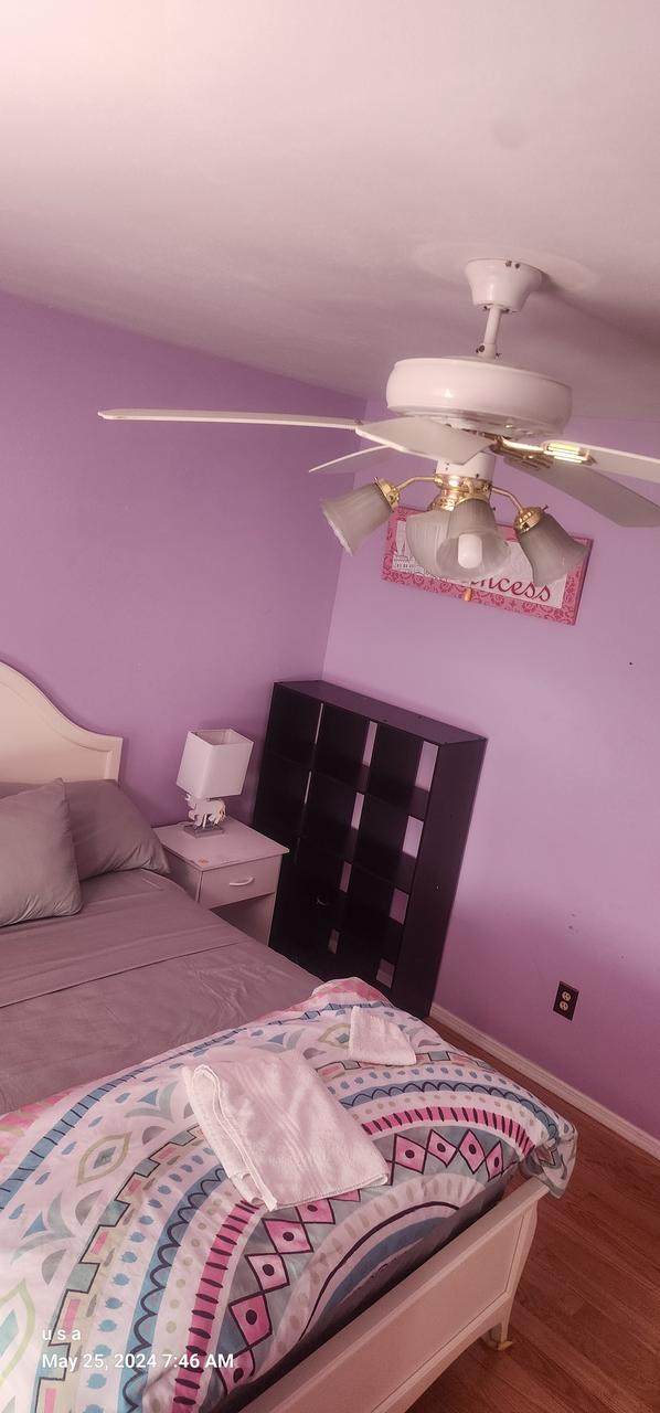 Profile photo 8 of 10