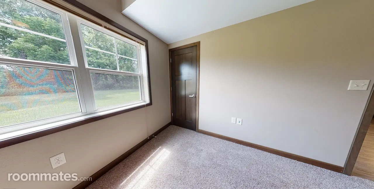 Profile photo 7 of 8