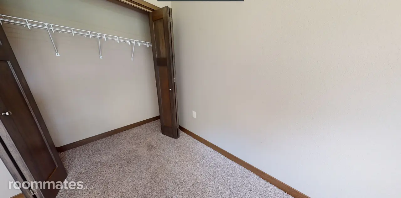 Profile photo 6 of 8