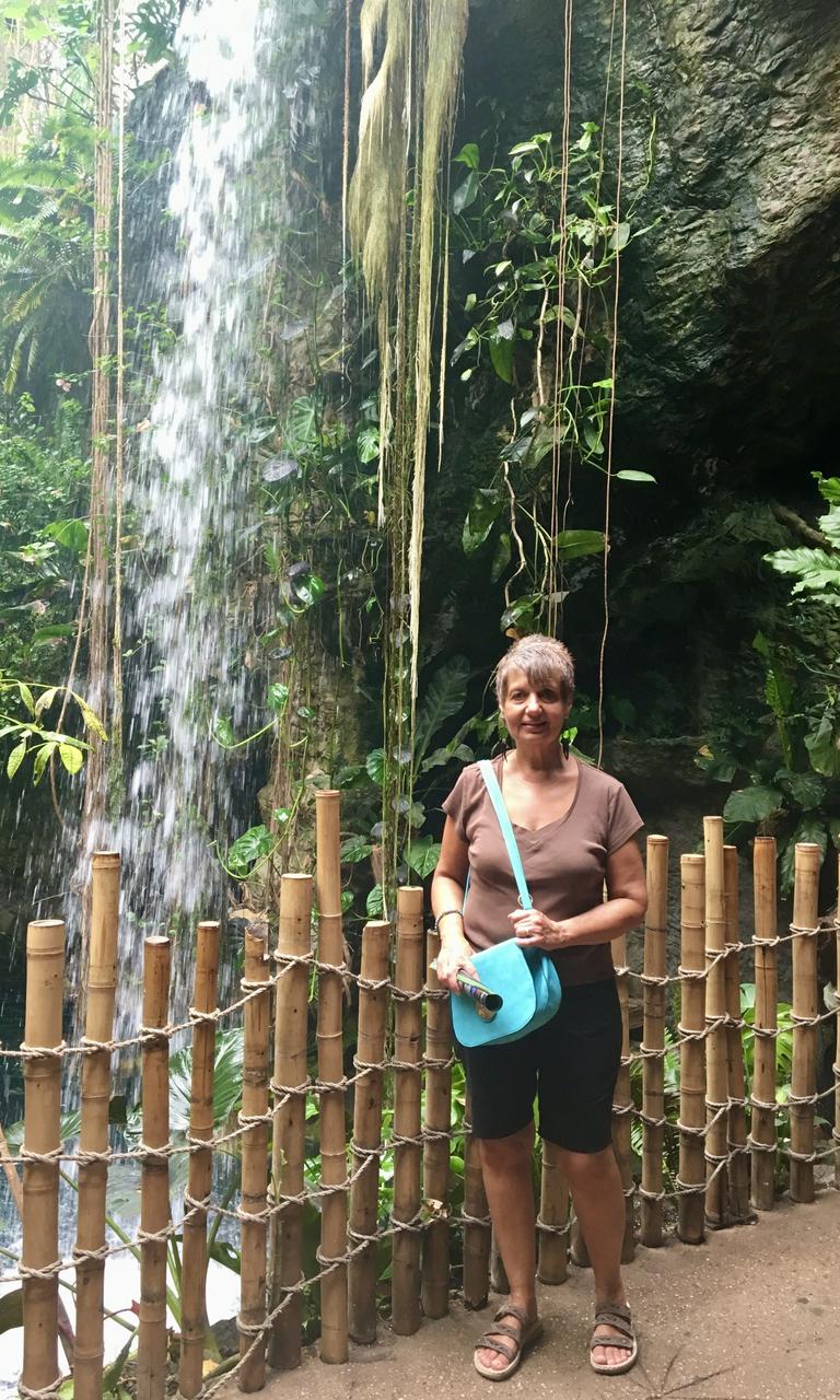 Profile photo 10 of 10