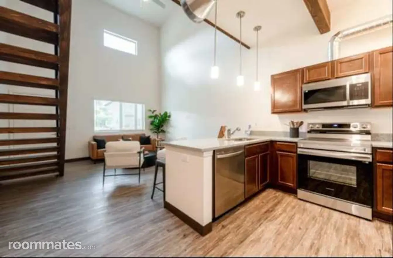 Profile photo 2 of 7