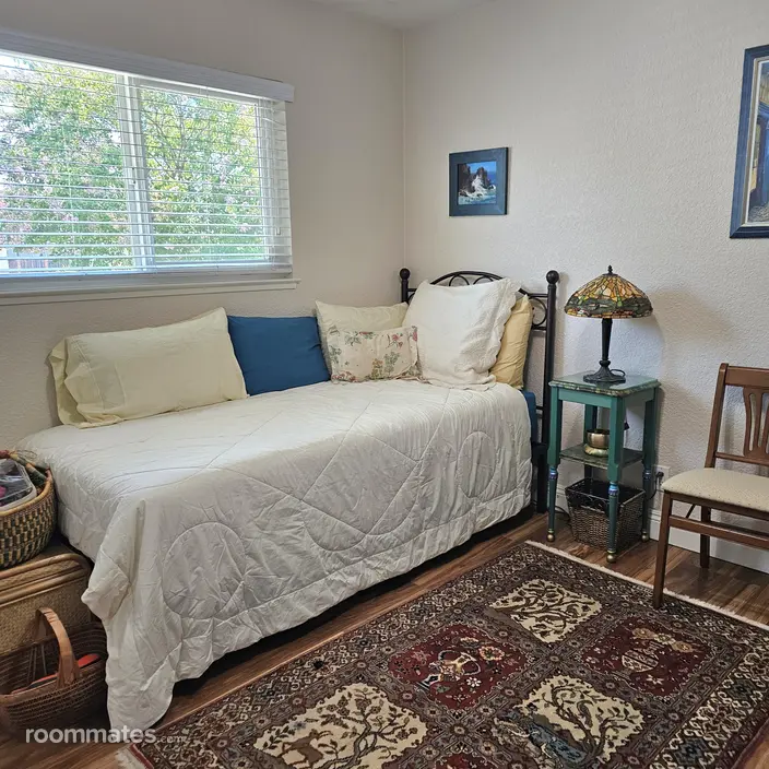 Room for rent in Rancho Cordova, CA $925, house