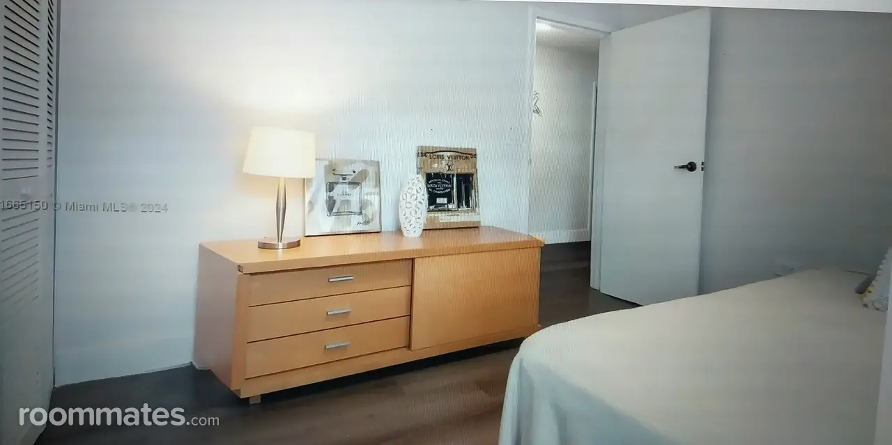 Profile photo 4 of 6