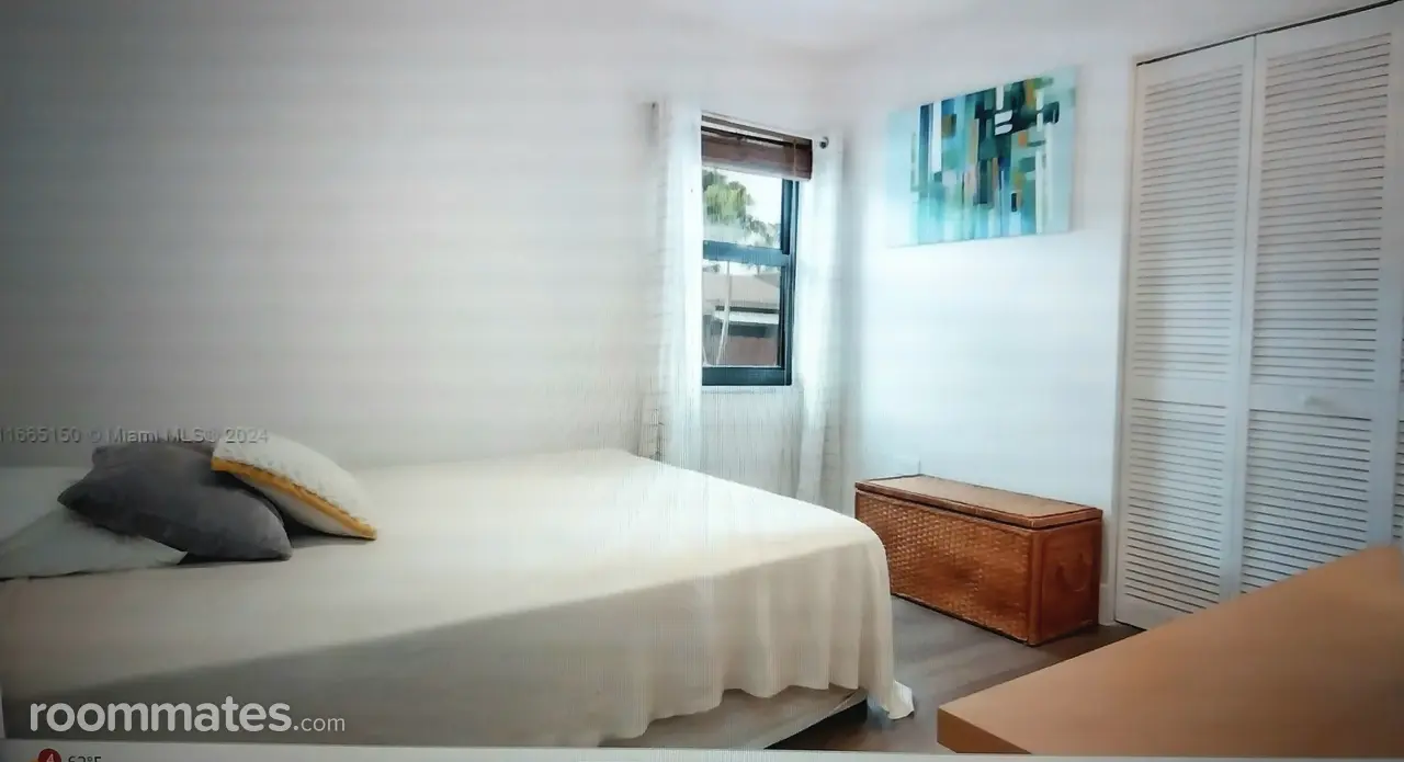 Profile photo 3 of 6