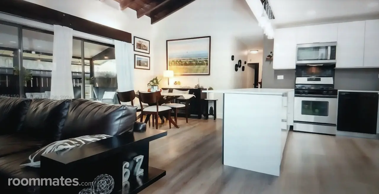 Profile photo 2 of 6