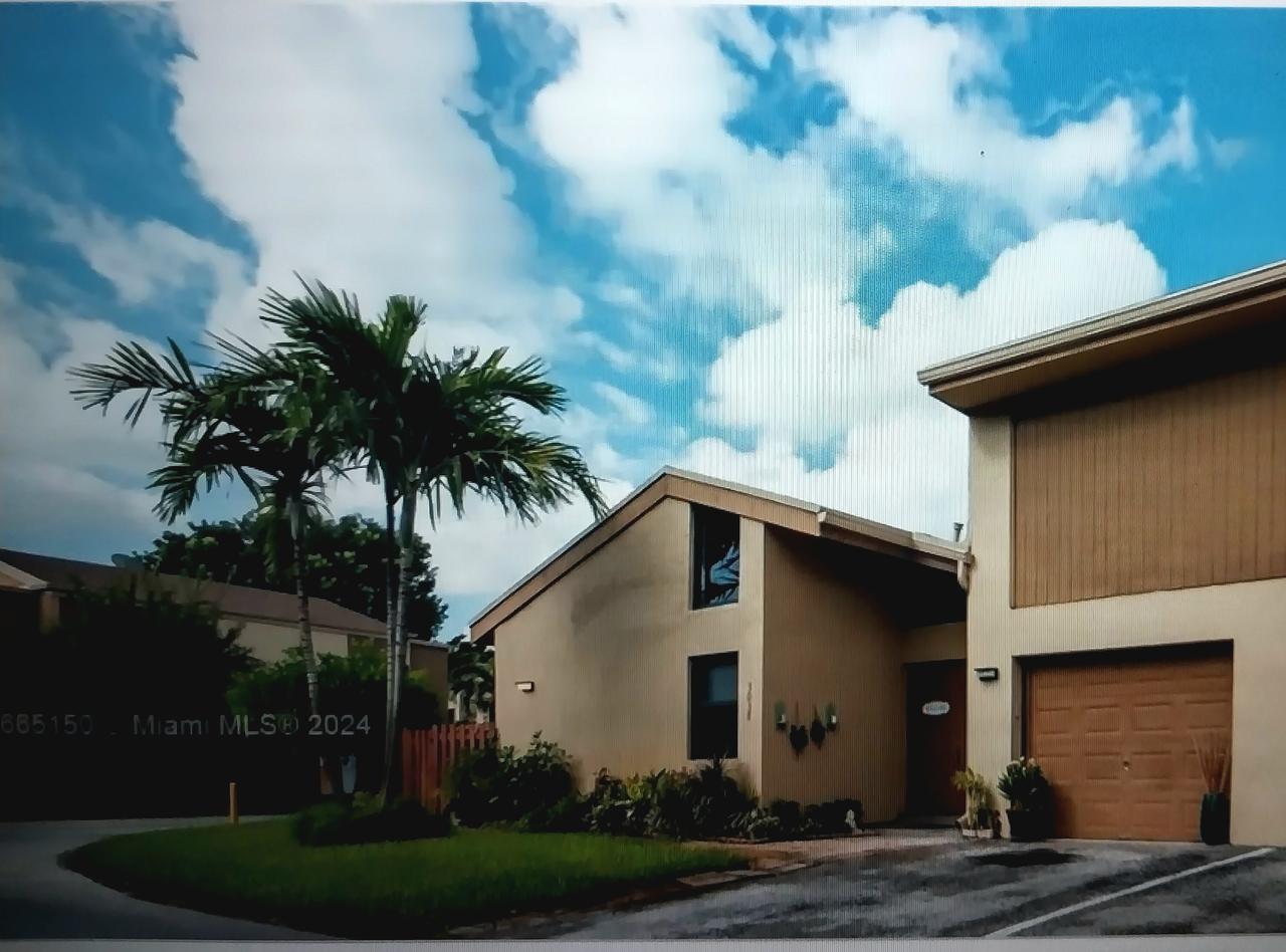 Profile photo 6 of 6