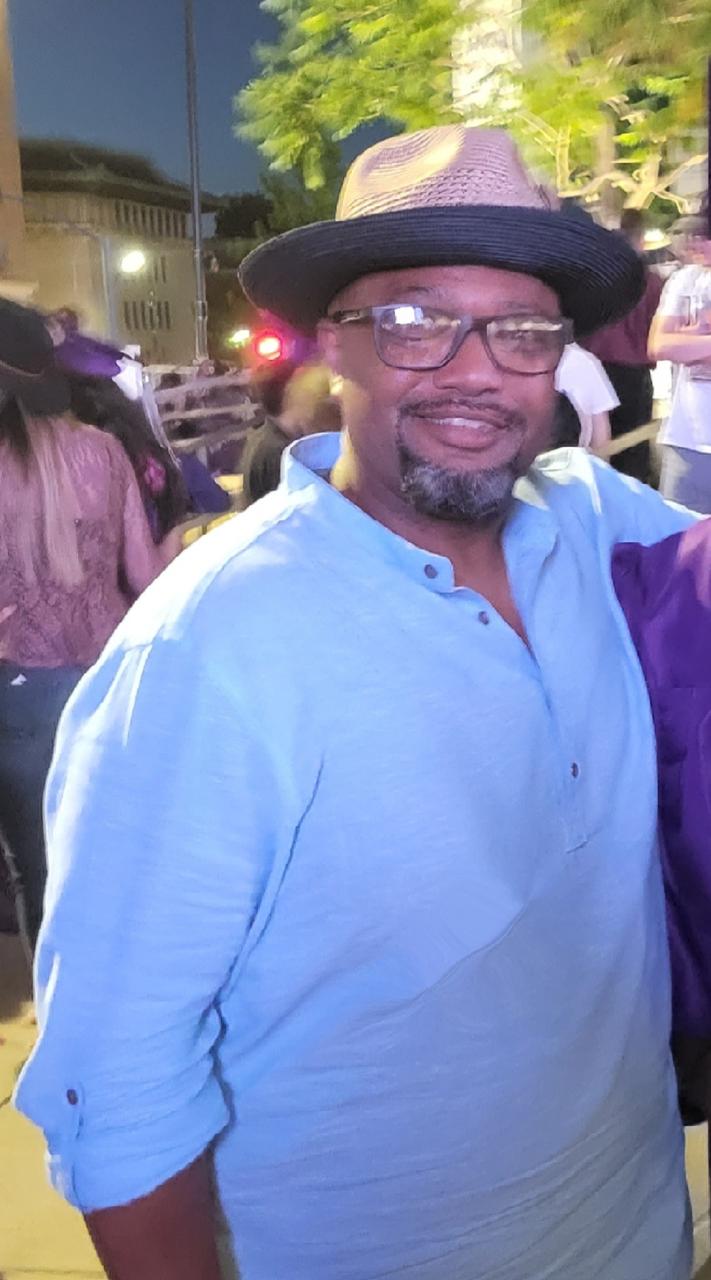 Profile photo 3 of 4