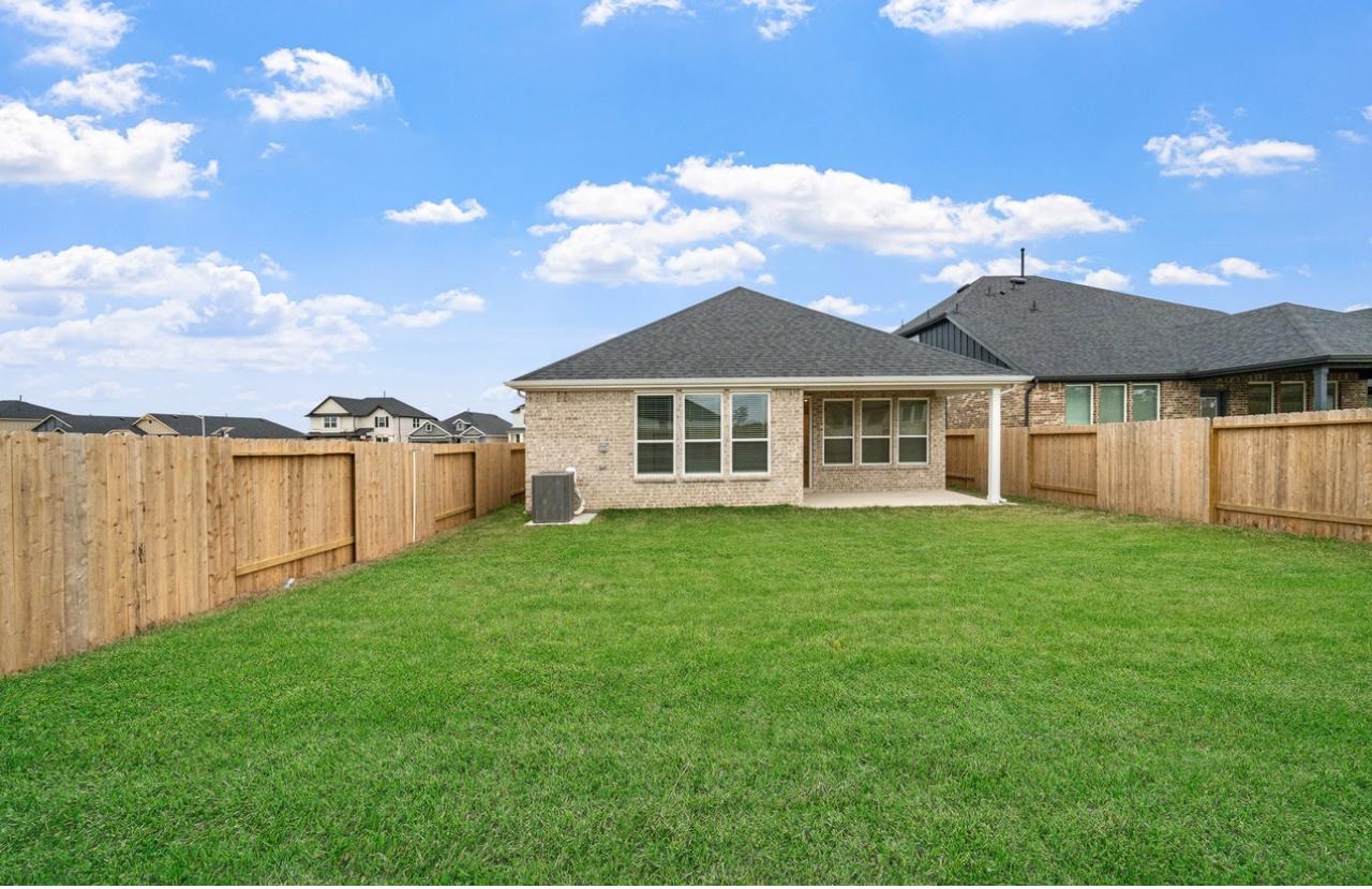 Profile photo 4 of 16