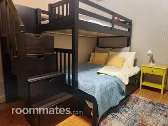 Room for rent in Harrisburg, PA $800, house