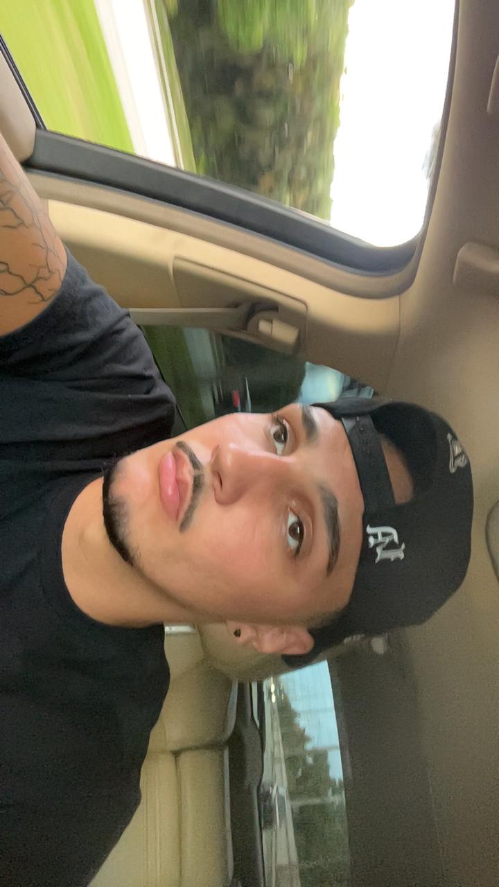 Profile photo 1 of 1