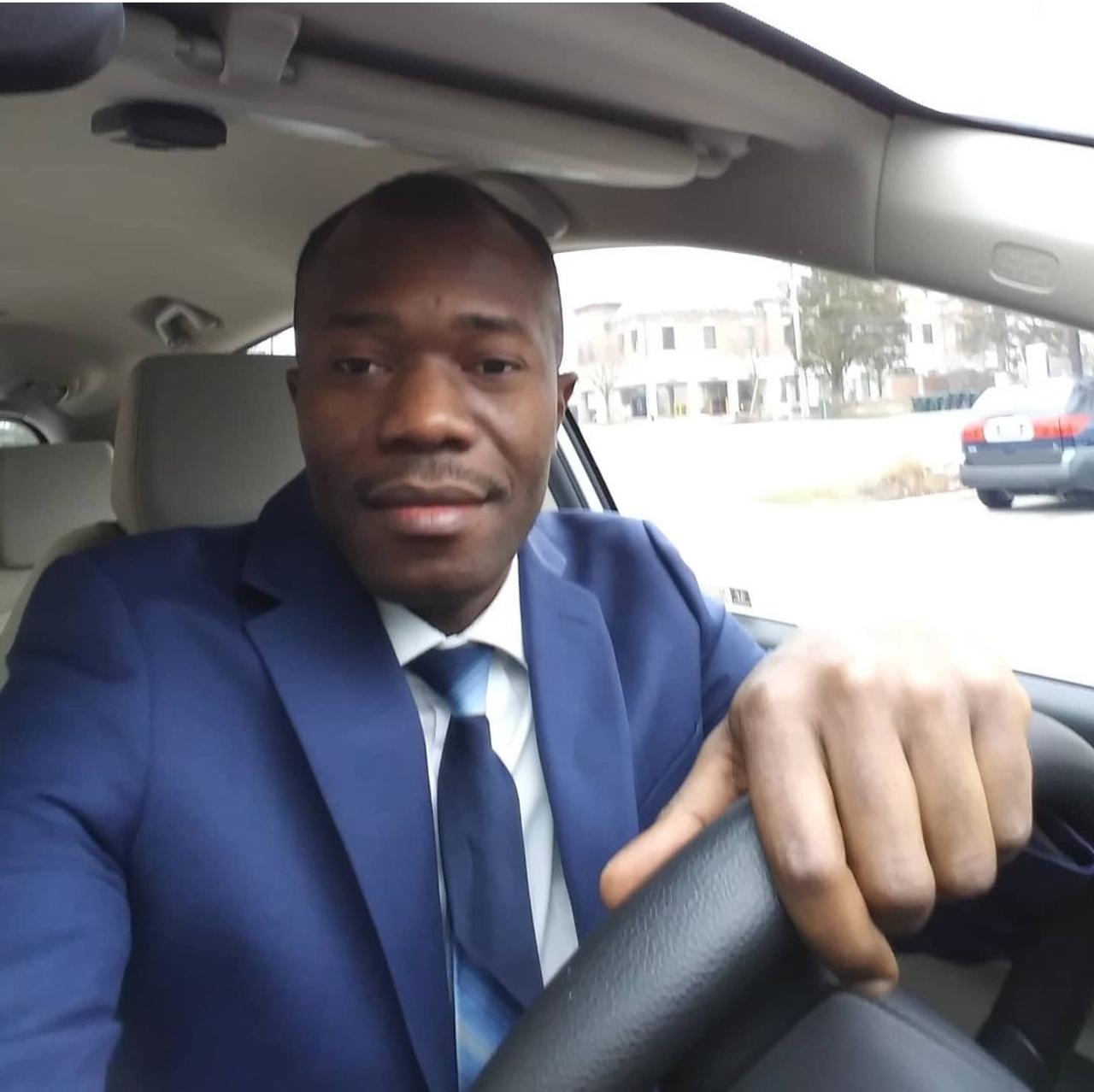 Profile photo 1 of 10