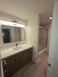 Room for rent in Renton, WA $1200, condo