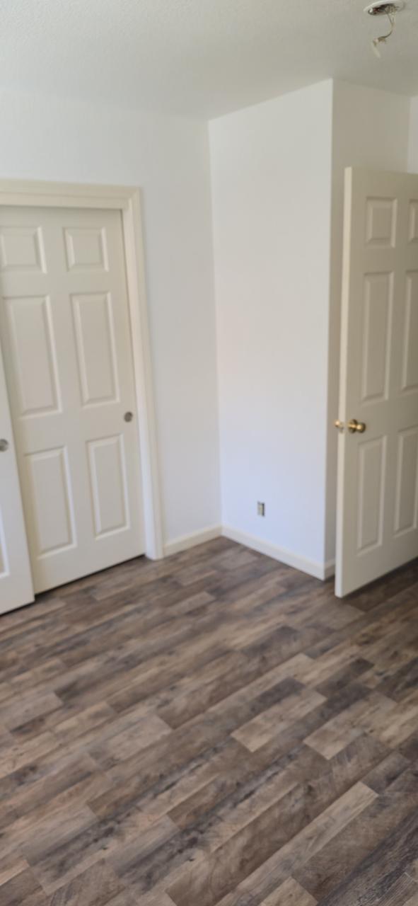 Profile photo 1 of 6