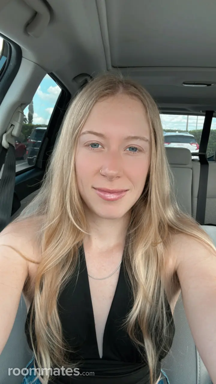 Profile photo 1 of 4