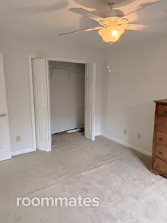 Room for rent in Mary Esther, FL $1200, house