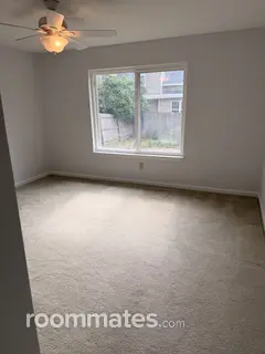 Room for rent in Mary Esther, FL $1200, house