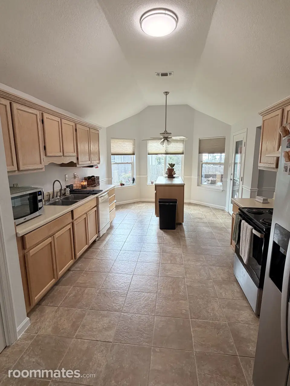 Profile photo 6 of 10