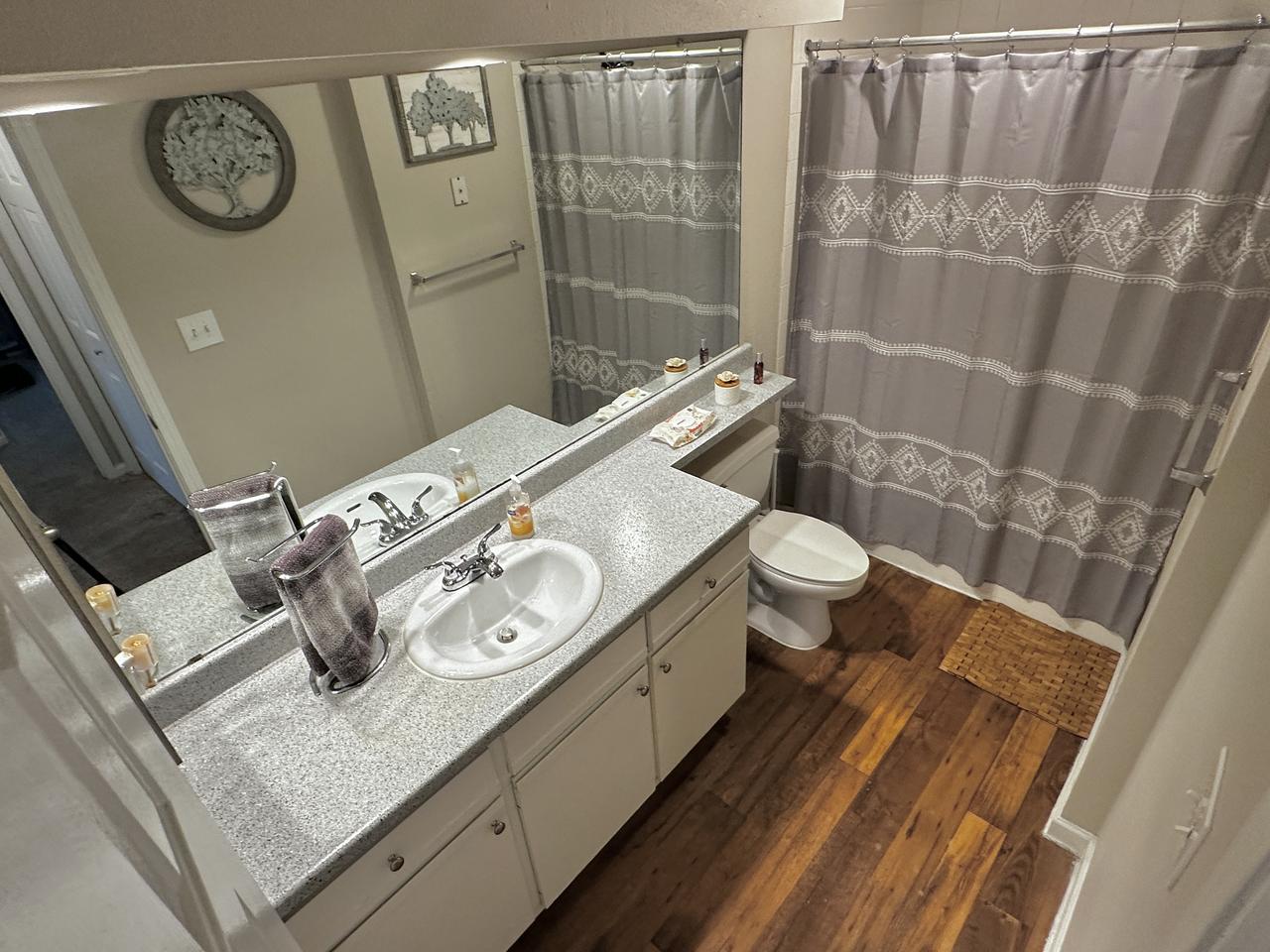 Profile photo 4 of 9