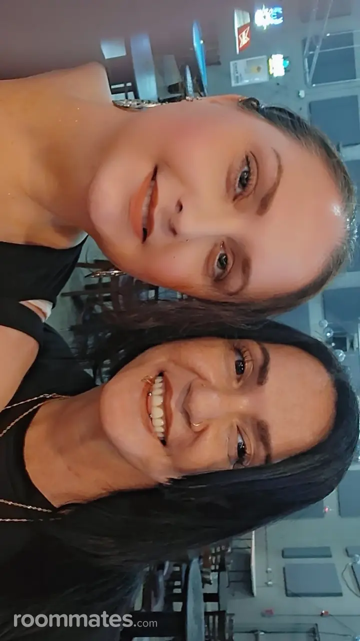 Profile photo 13 of 21