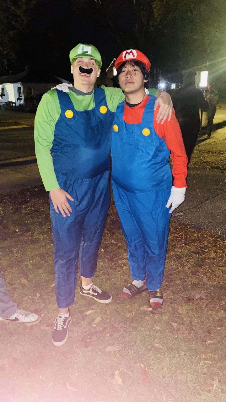 Profile photo 10 of 13