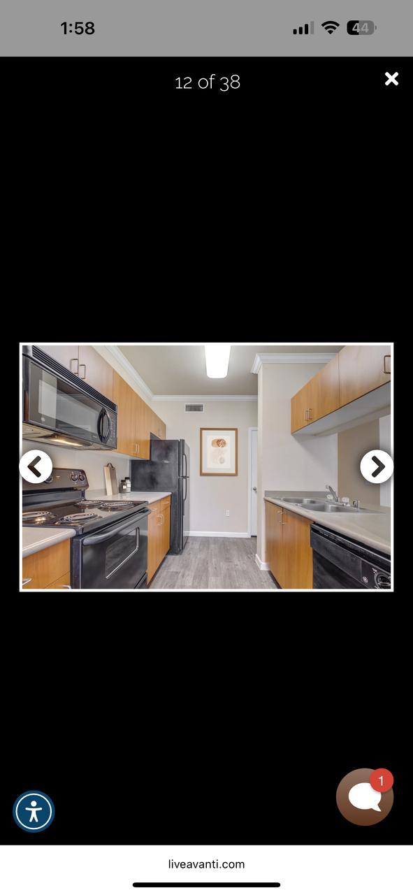 Profile photo 8 of 11