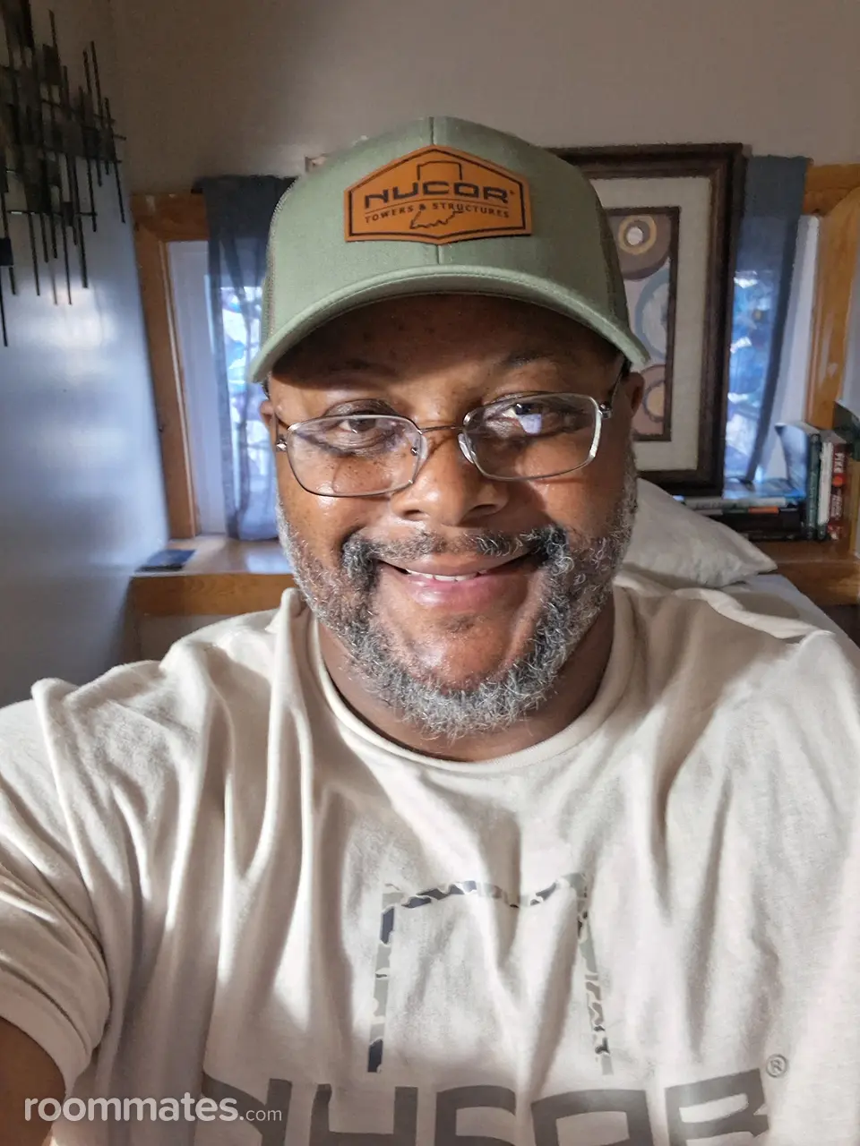 Profile photo 4 of 4