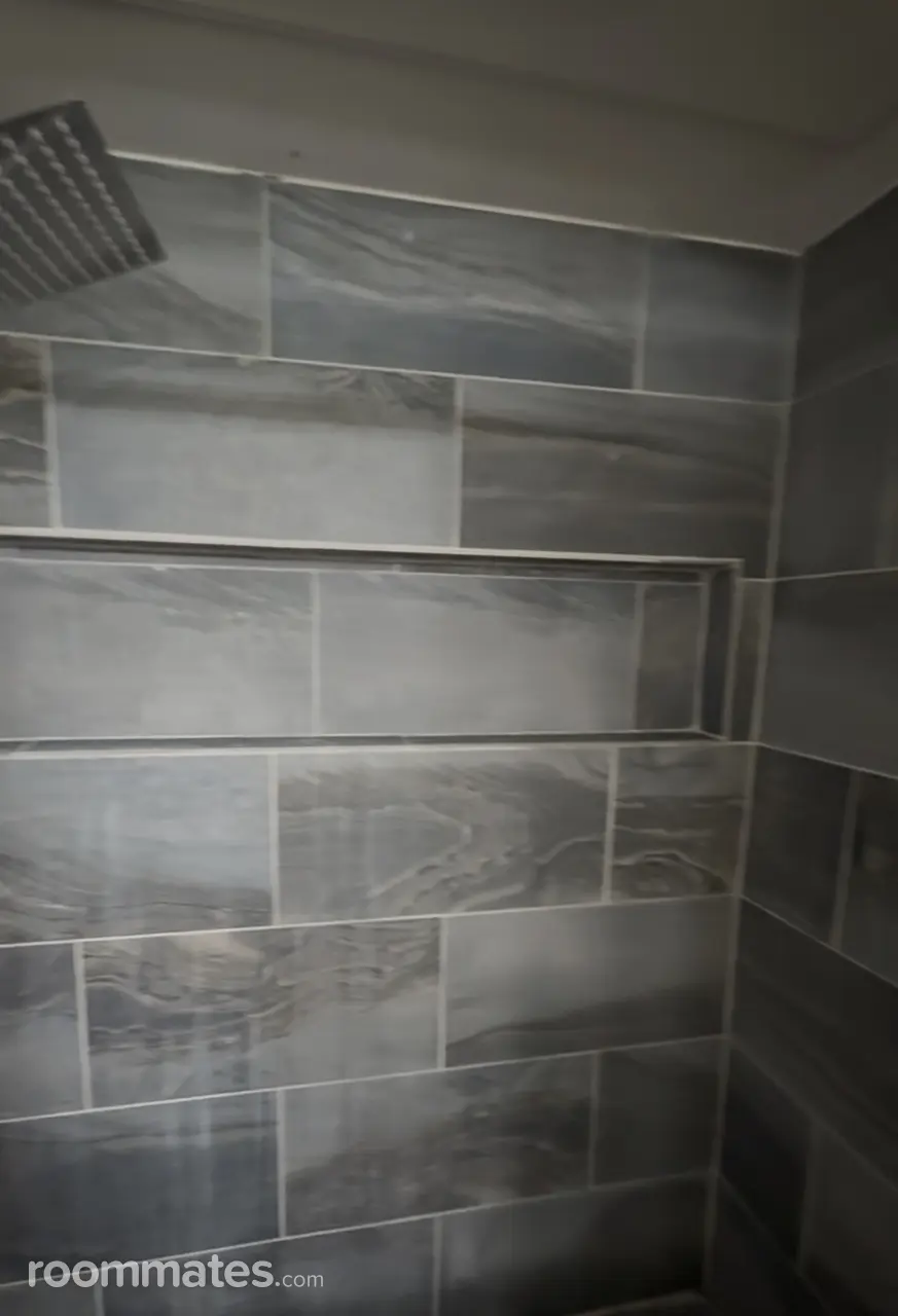 Profile photo 6 of 9