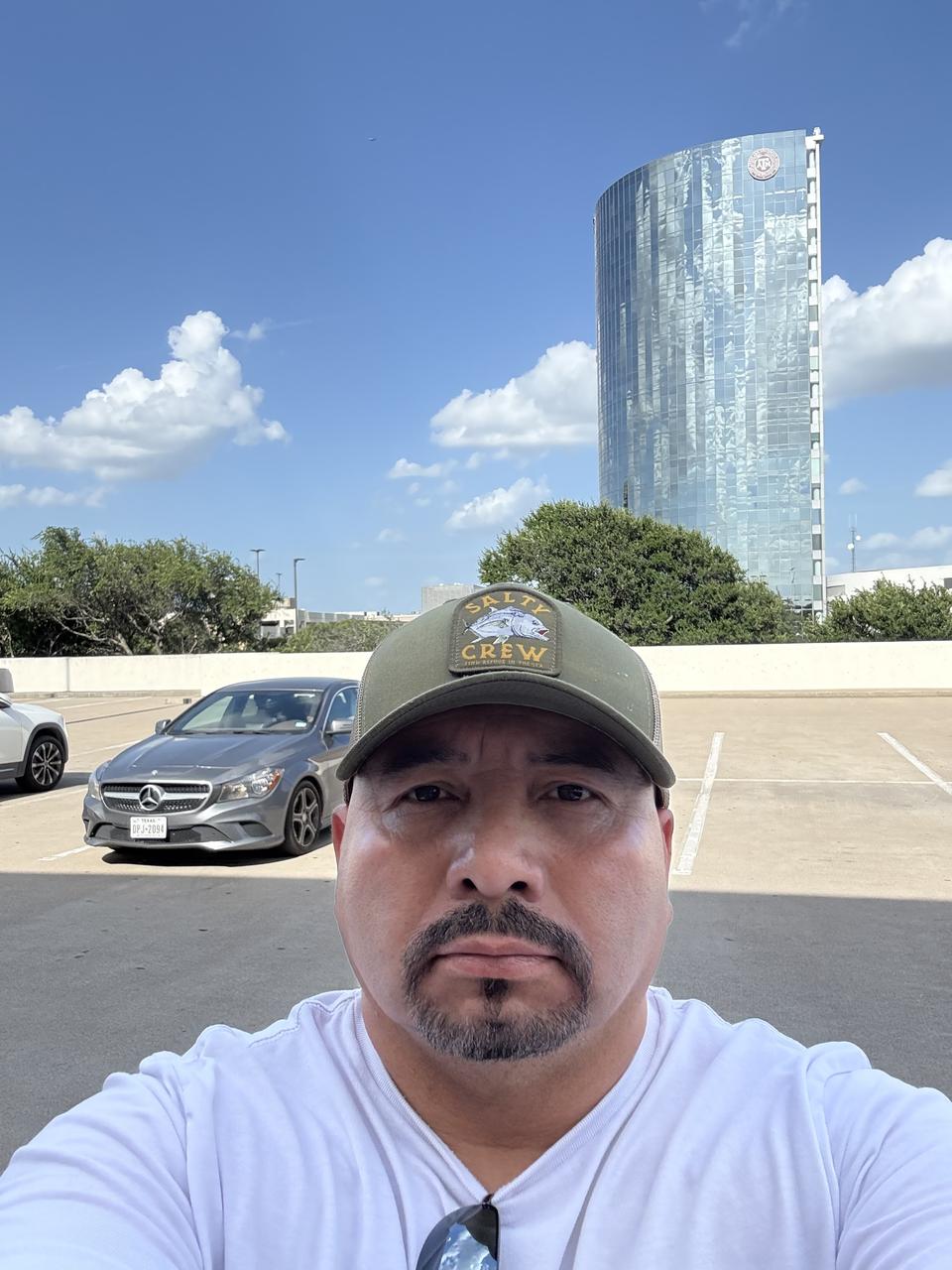 Profile photo 9 of 9