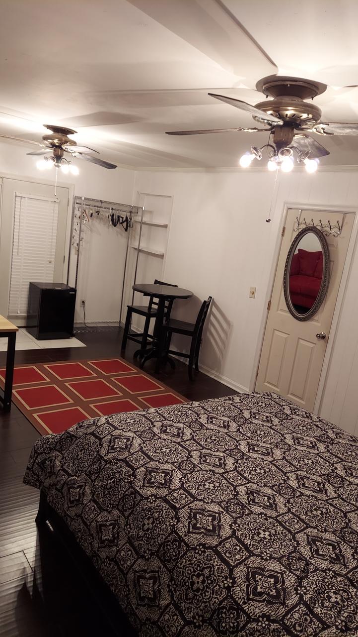 Profile photo 8 of 9