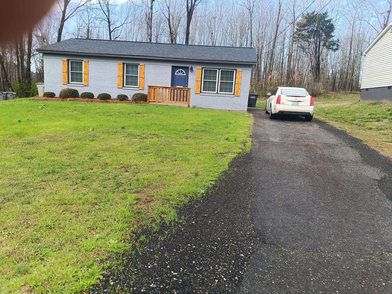 Profile photo 3 of 4