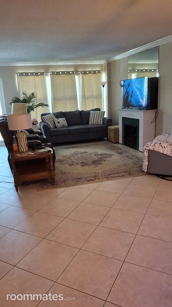 Profile photo 6 of 11