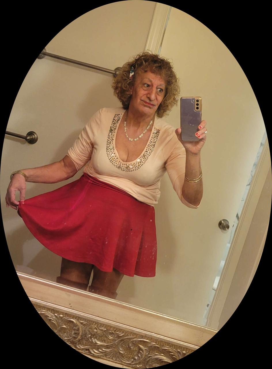 Profile photo 7 of 11