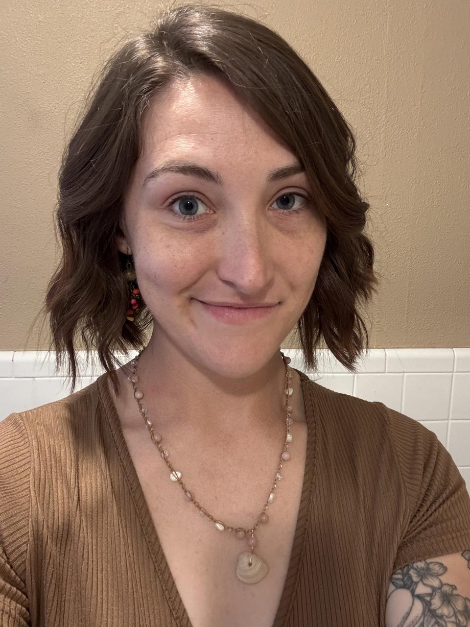 Profile photo 13 of 13