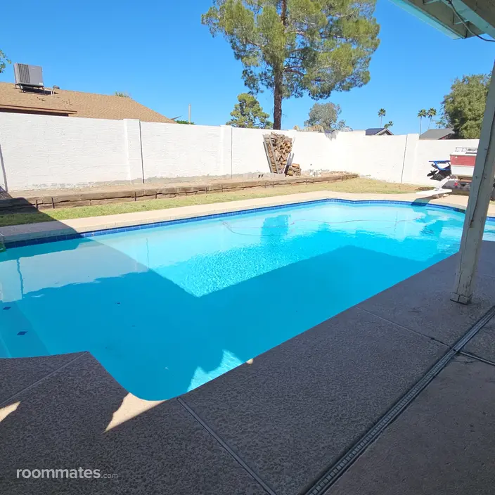 Room for rent in Phoenix, AZ $1000, house
