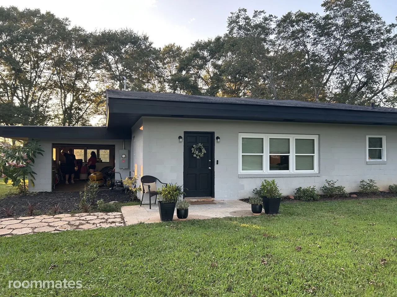 Profile photo 2 of 13