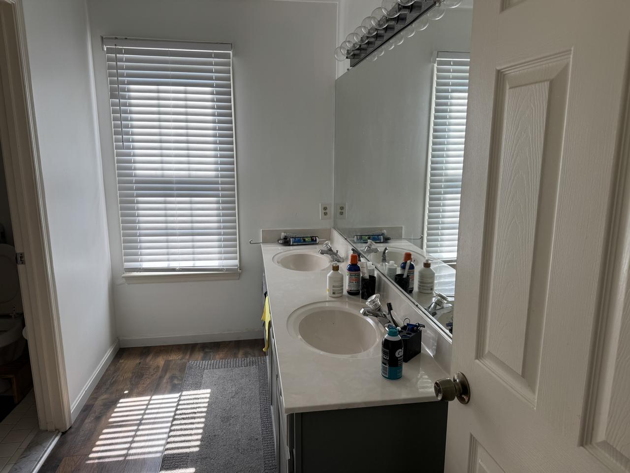 Profile photo 3 of 12