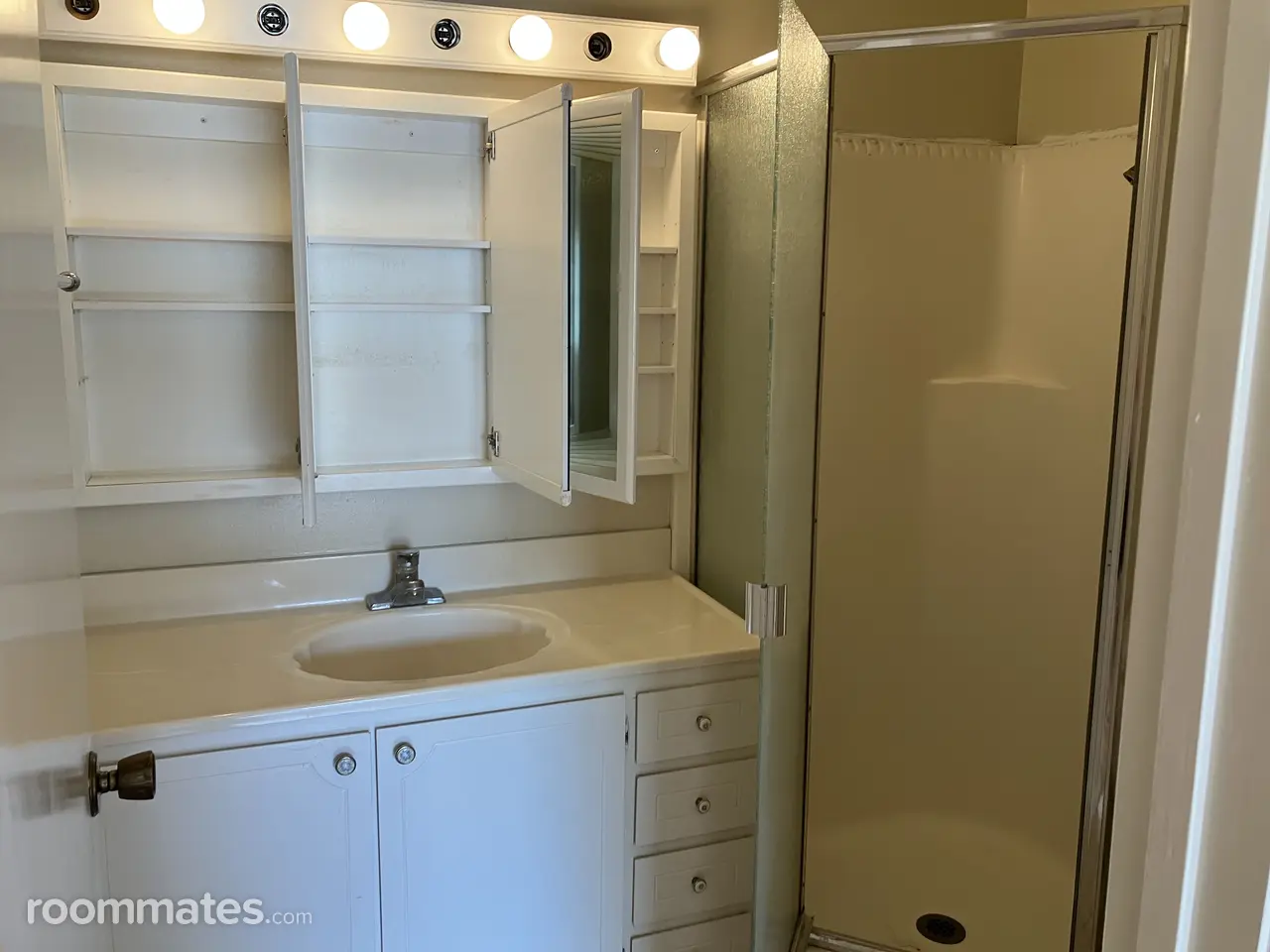 Profile photo 1 of 5