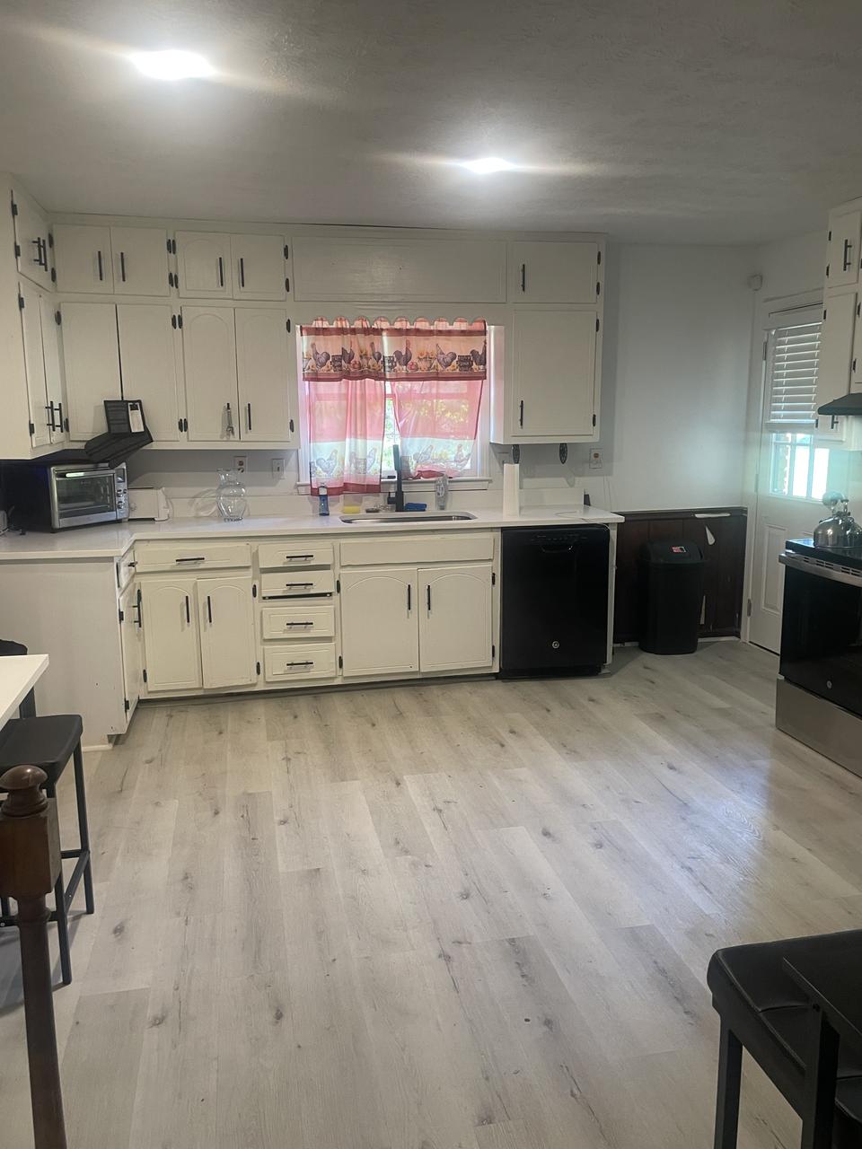 Profile photo 4 of 11