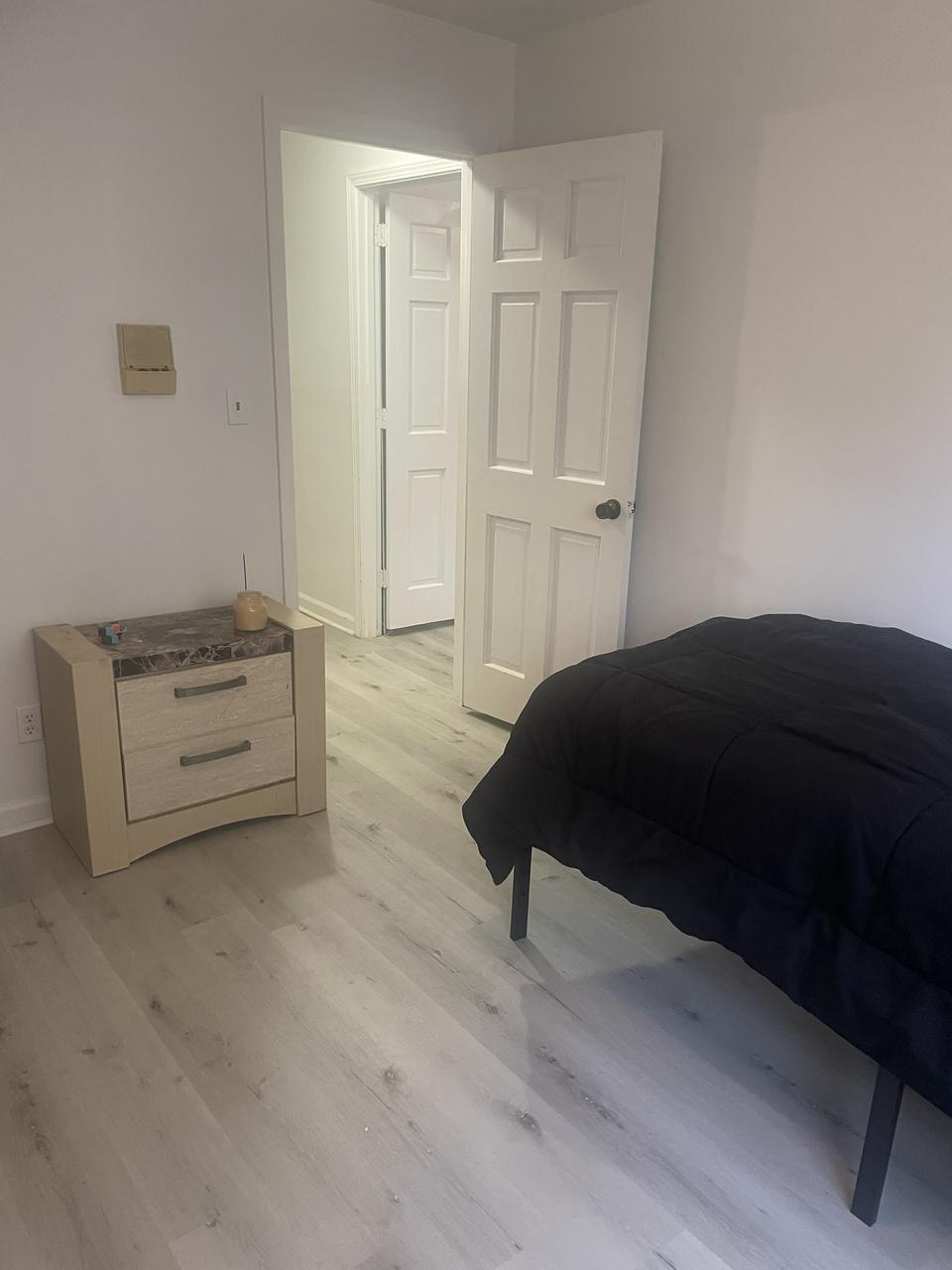 Profile photo 7 of 11