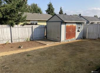 Room for rent in Lacey, WA $933, house