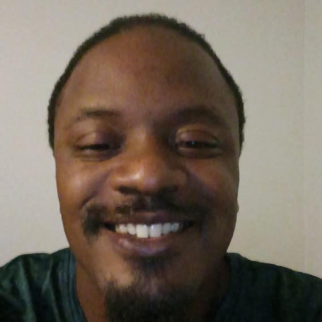 Profile photo 6 of 6