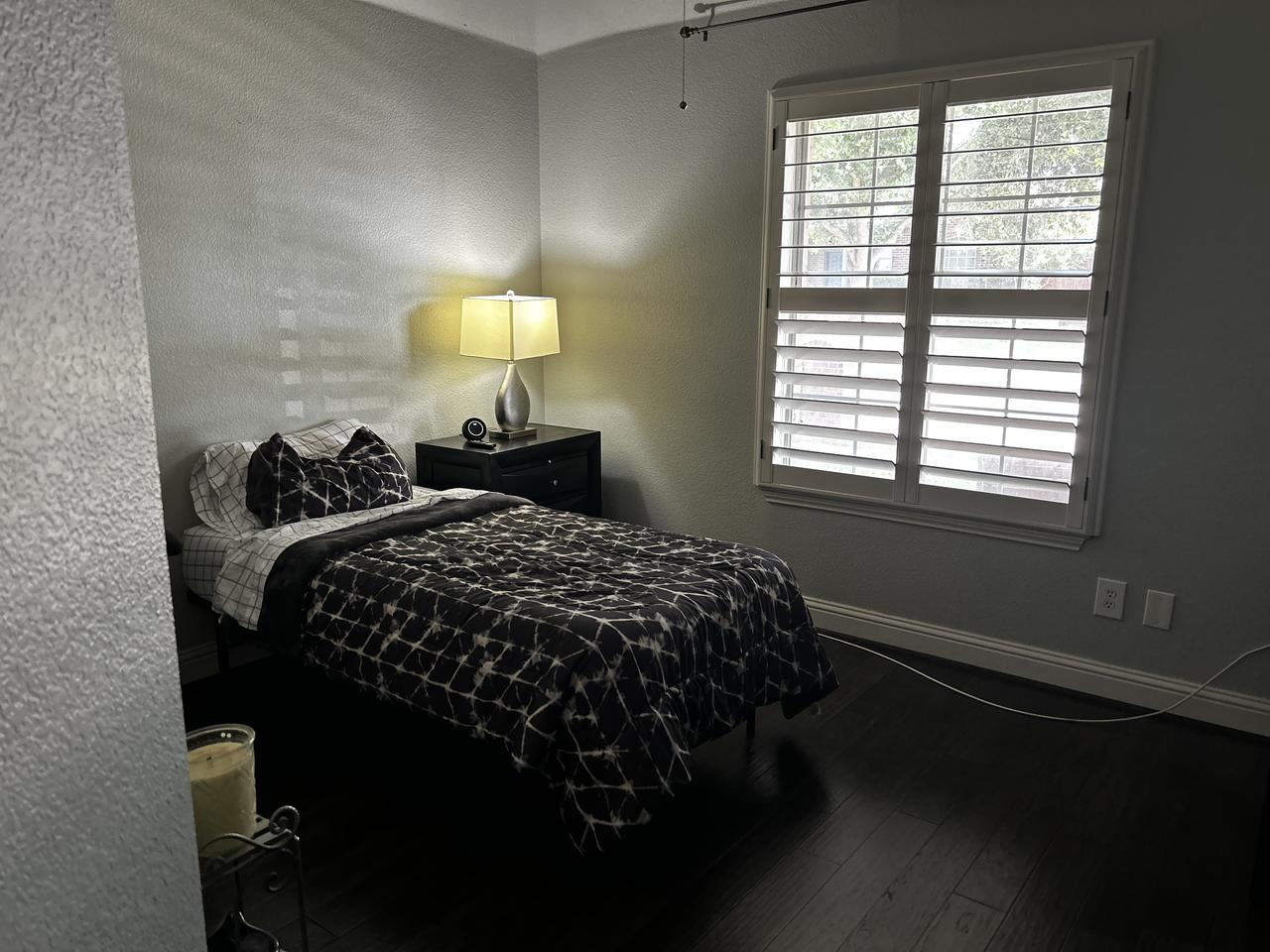 Profile photo 1 of 2