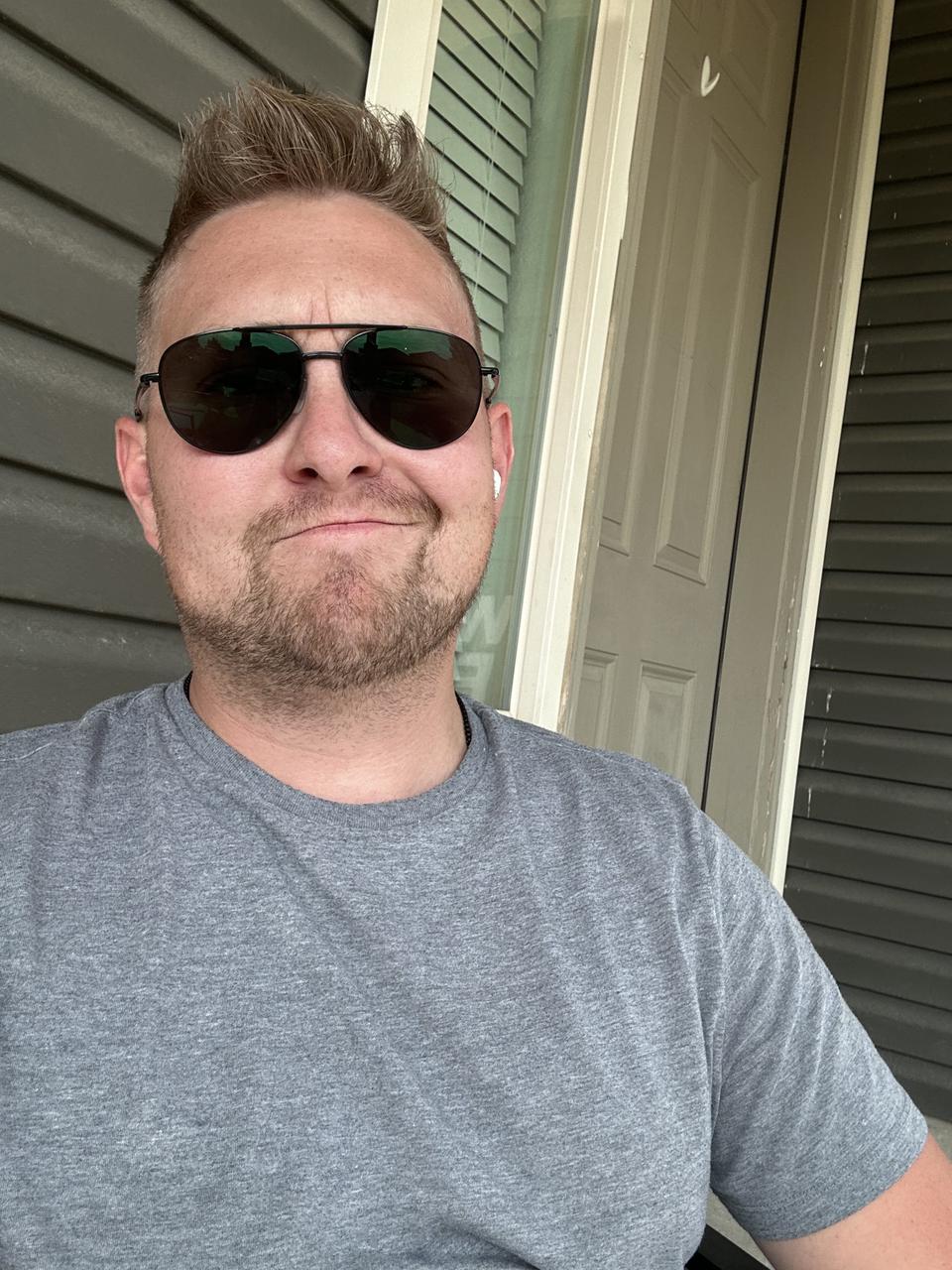 Profile photo 4 of 4