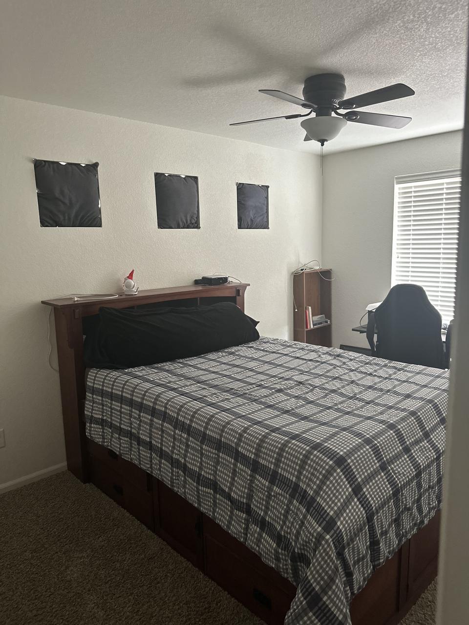 Profile photo 3 of 4