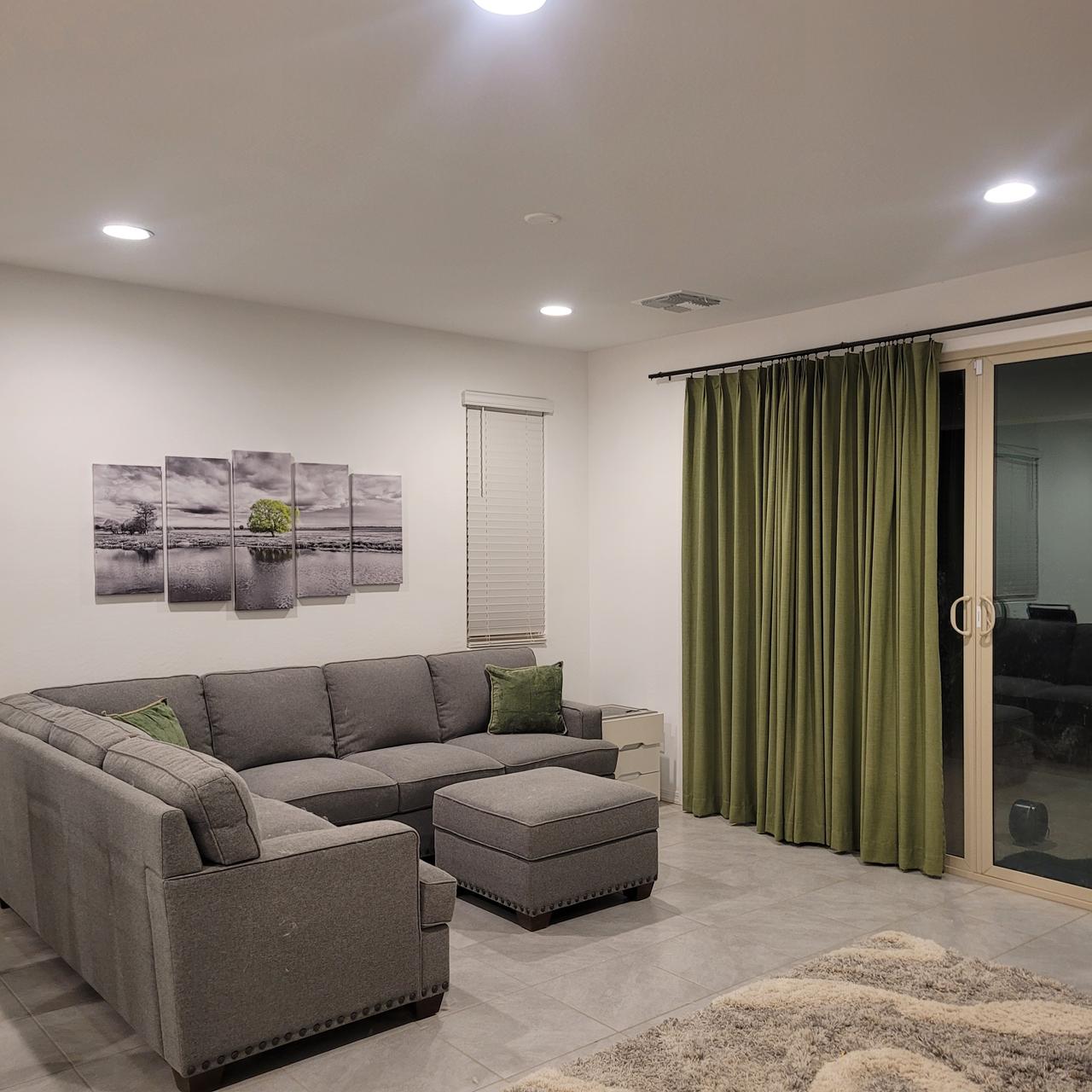 Profile photo 1 of 9