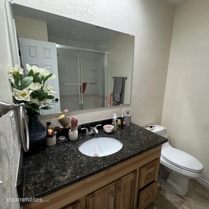 Room for rent in Aurora, CO $1500, house