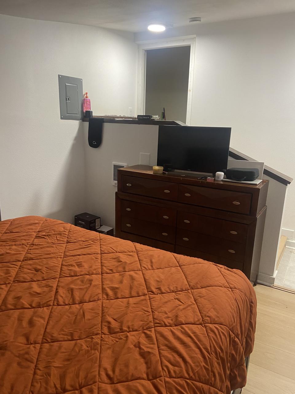 Profile photo 5 of 9