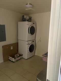 Room for rent in Portland, OR $1200, house