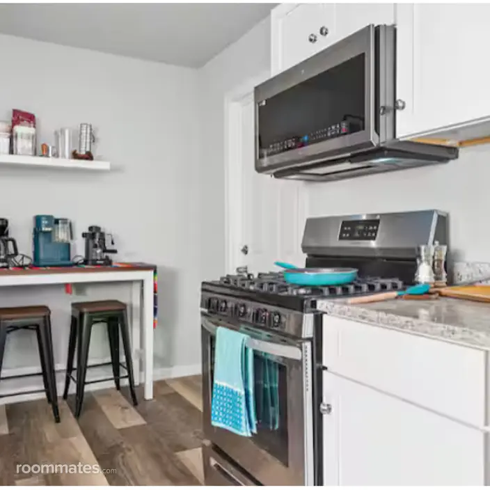 Room for rent in San Antonio, TX $600, house